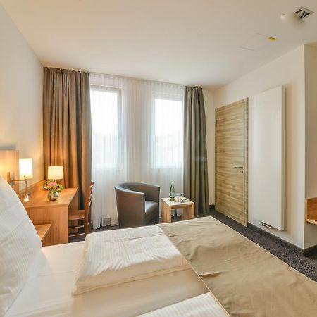 Hotel Witt Am See Weiherhammer Экстерьер фото