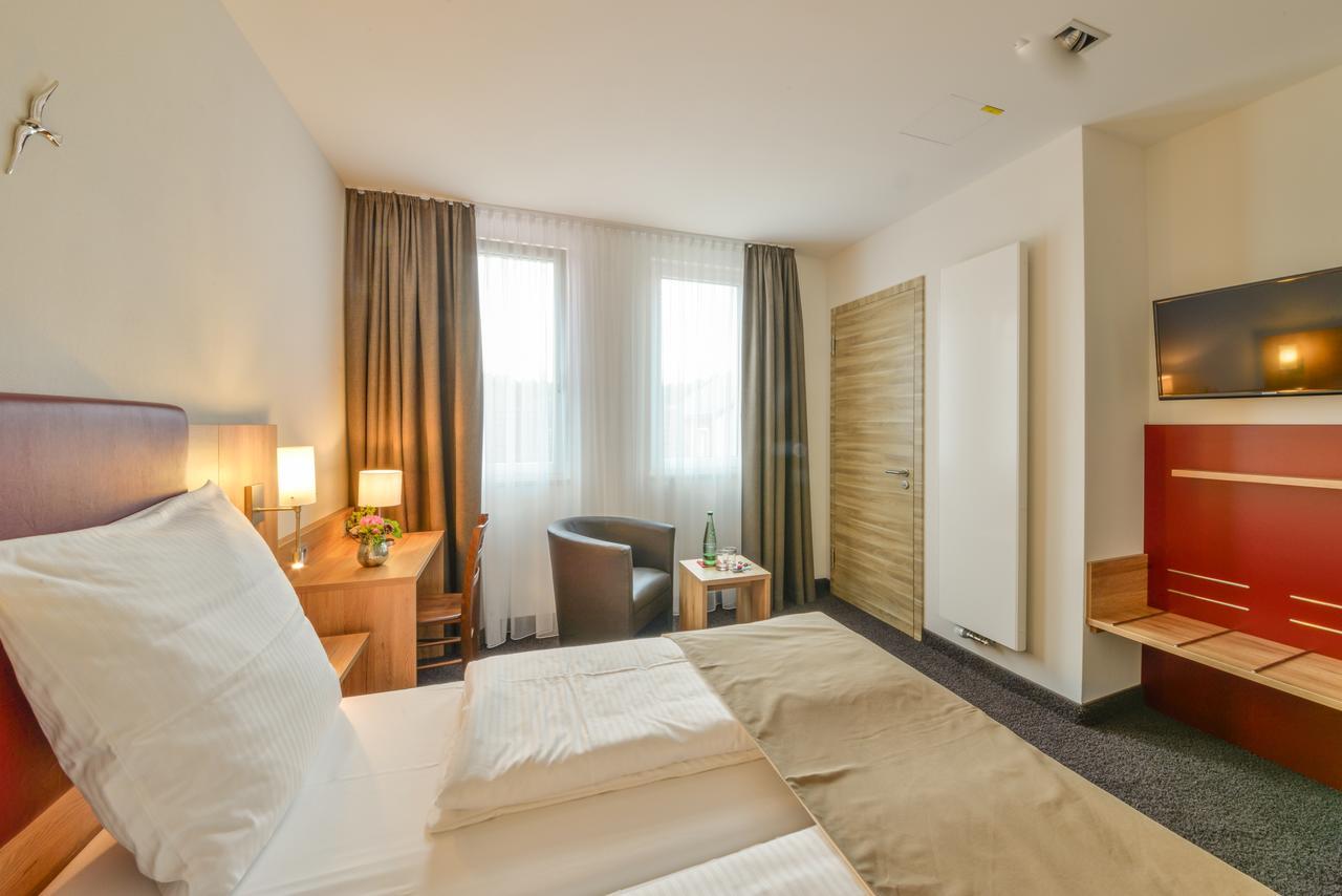 Hotel Witt Am See Weiherhammer Экстерьер фото
